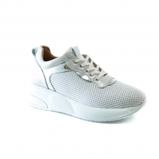 White colour women leisure shoes