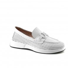 White colour women leisure shoes