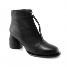 Black colour women ankle boots