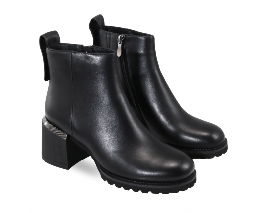 Black colour women ankle boots