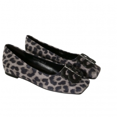 women court shoes