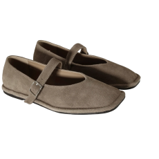 women court shoes