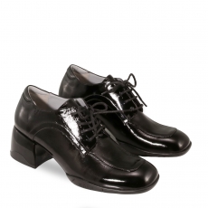 women court shoes