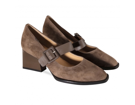 women court shoes