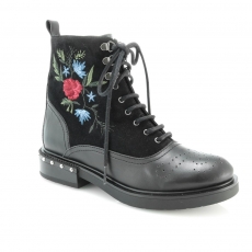 women leisure shoes