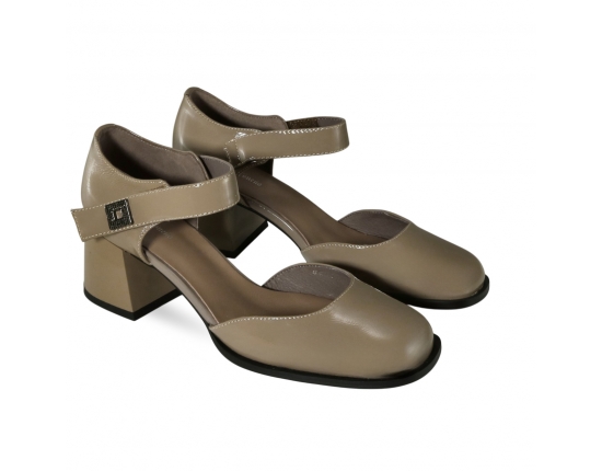women leisure shoes