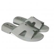 Women sandals