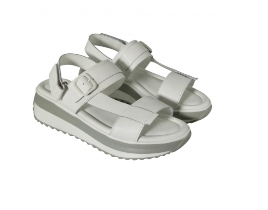 Women sandals