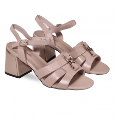 Women sandals