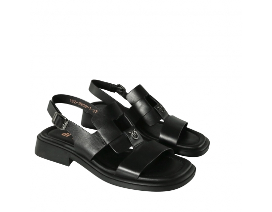 Women sandals