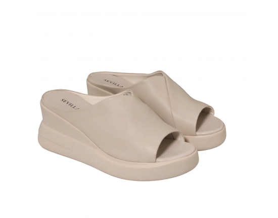 Women sandals