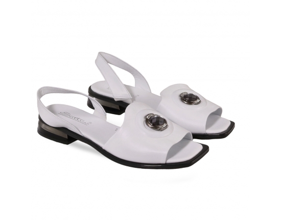 Women sandals