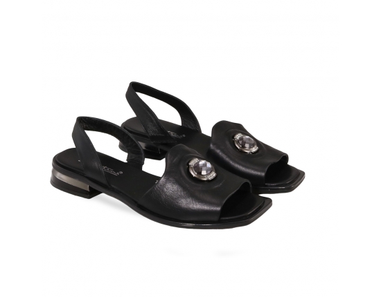 Women sandals