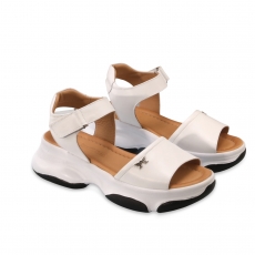 Women sandals