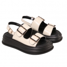 Women sandals