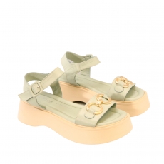 Women sandals