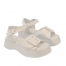 Women sandals