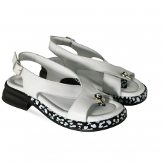 Women sandals
