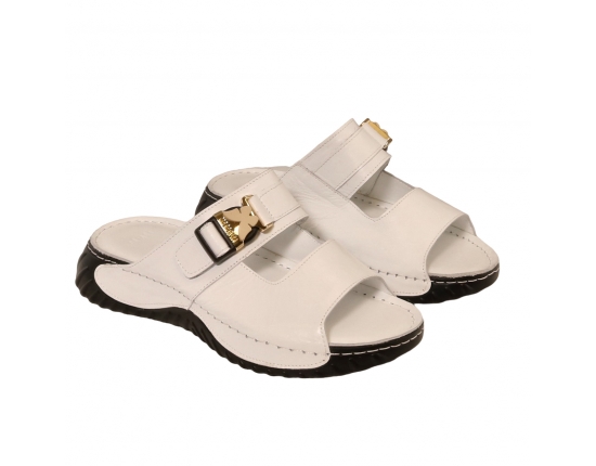 Women sandals