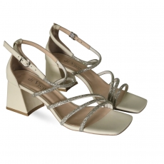 Women sandals