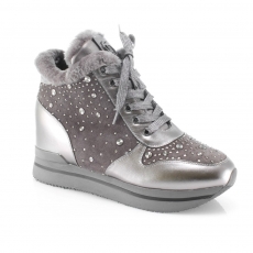 Grey colour women winter shoes